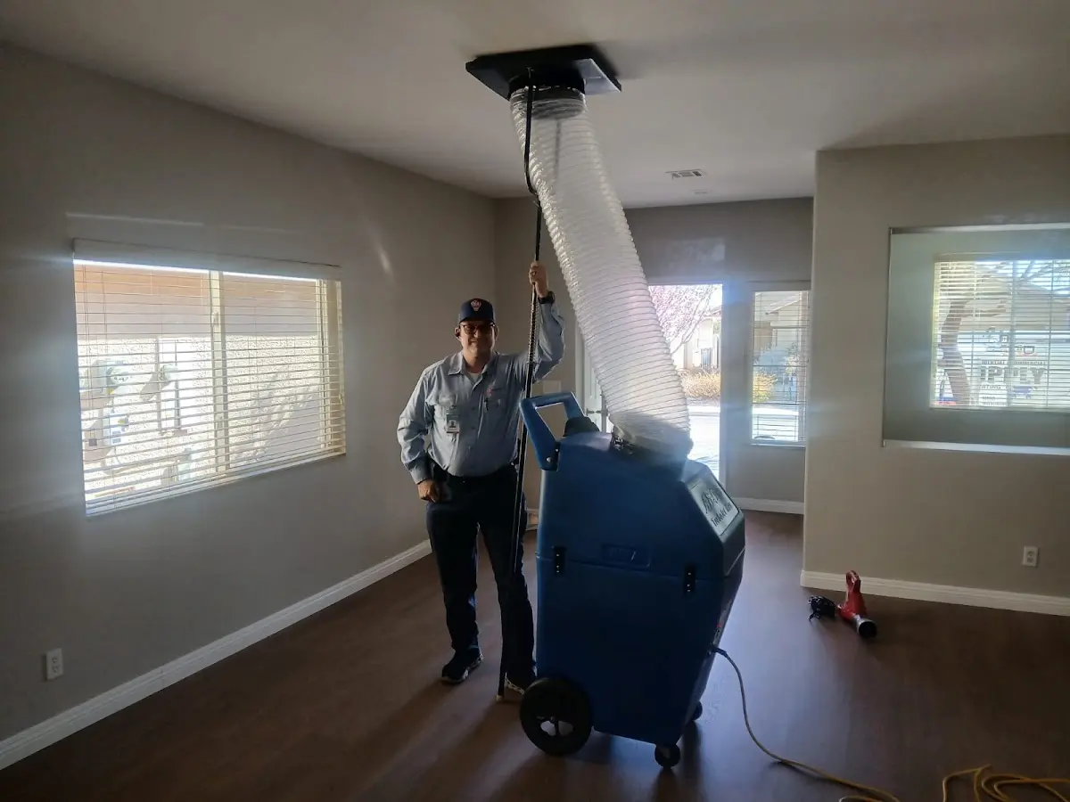 Professional Emergency HVAC Repair work inside a Florida Gulf Coast University home